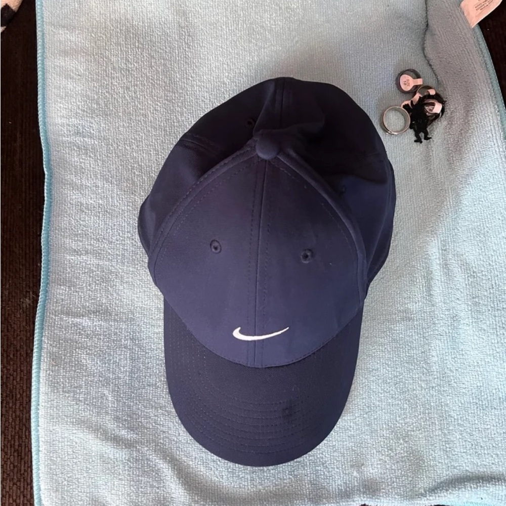 Nike Dark Blue Golf Cap with White Swoosh - Picture 3 of 5